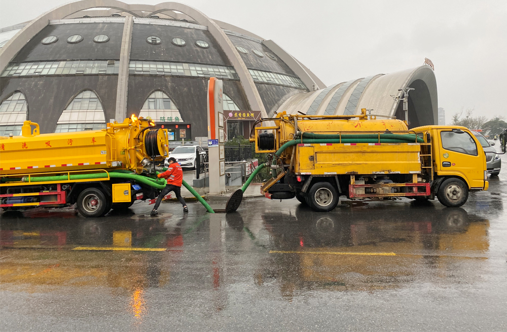 金尧花园商场管道清淤