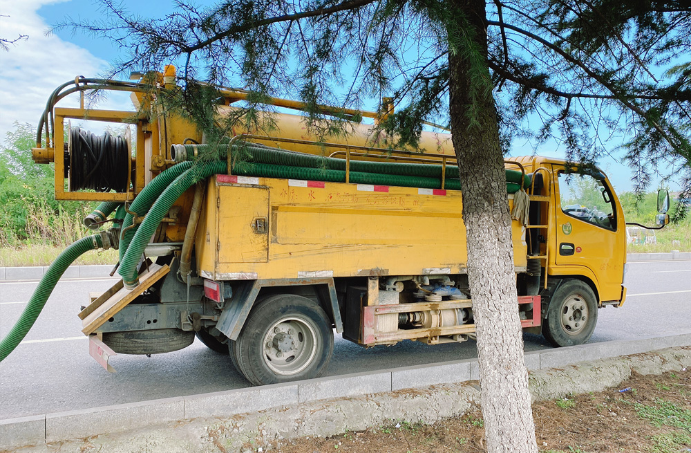 283金尧花园清洗抽粪车